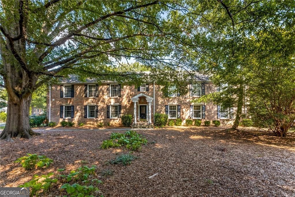 6700 Roswell Road # 15b Property Photo