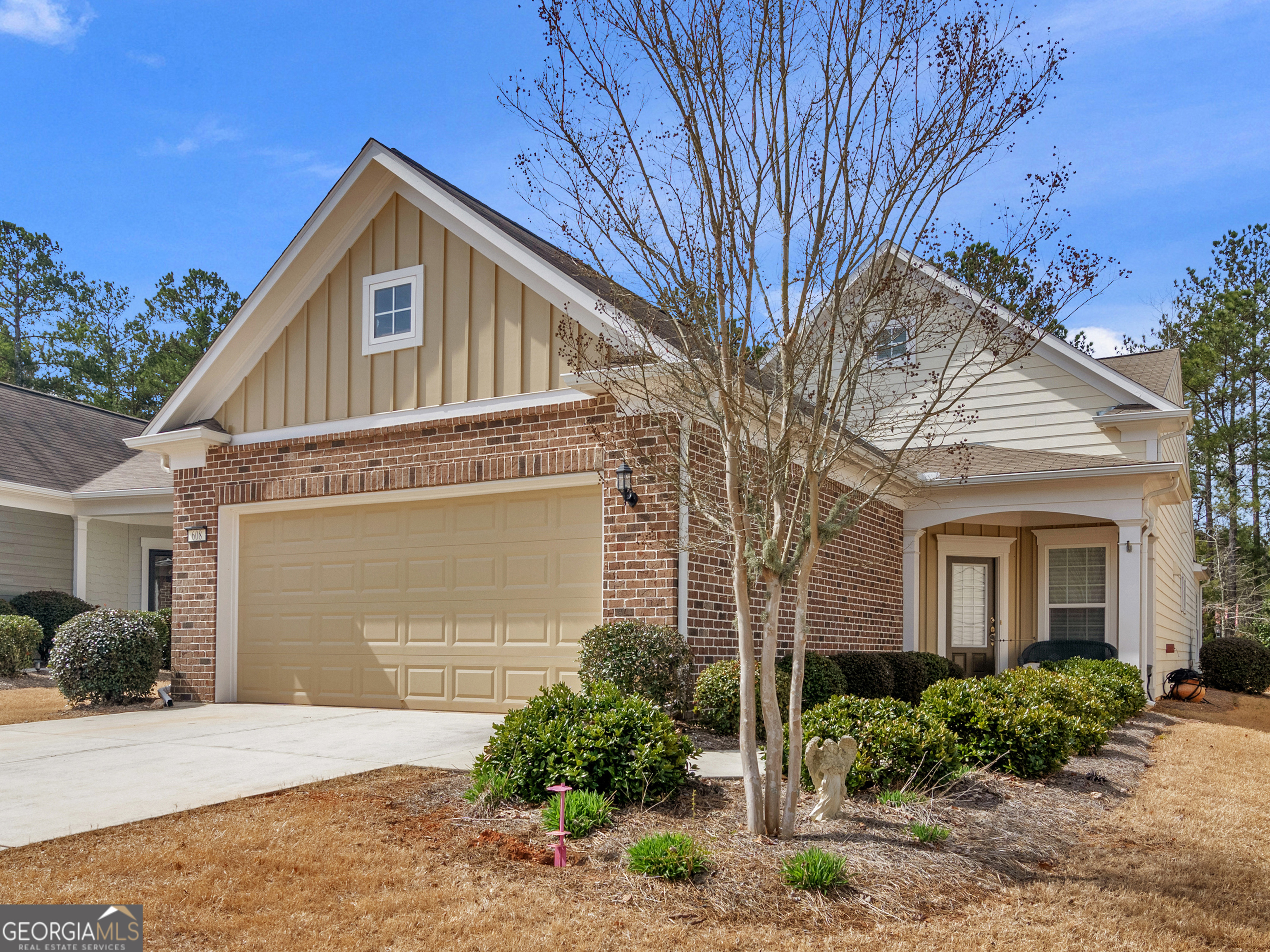 608 Larch Looper Drive Property Photo 1