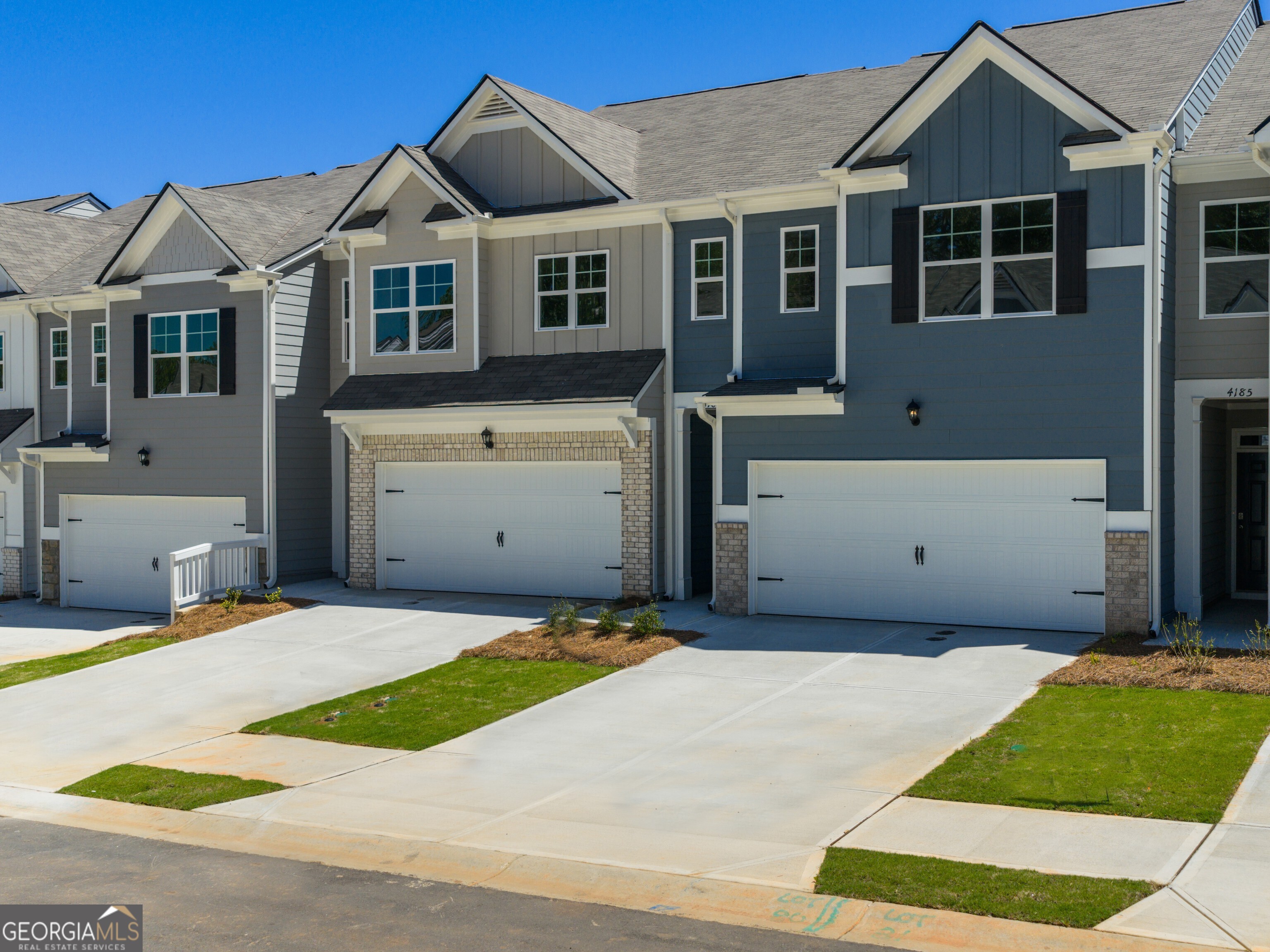 4181 Kestrel Court Property Photo 1