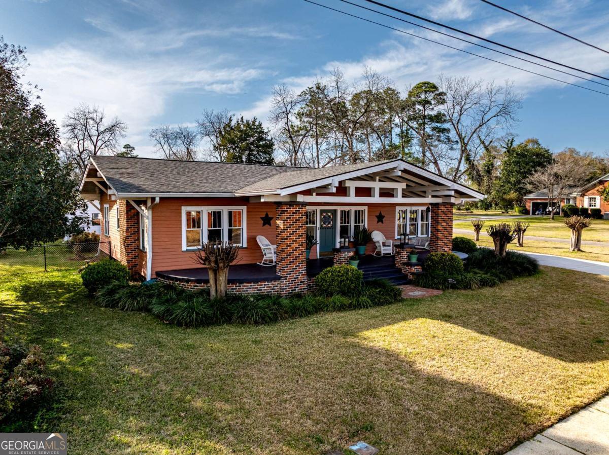 405 Gilmore Street Property Photo