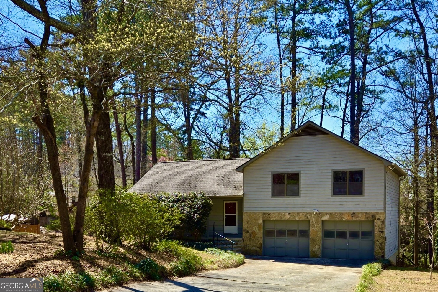 326 Rockland Way Property Photo