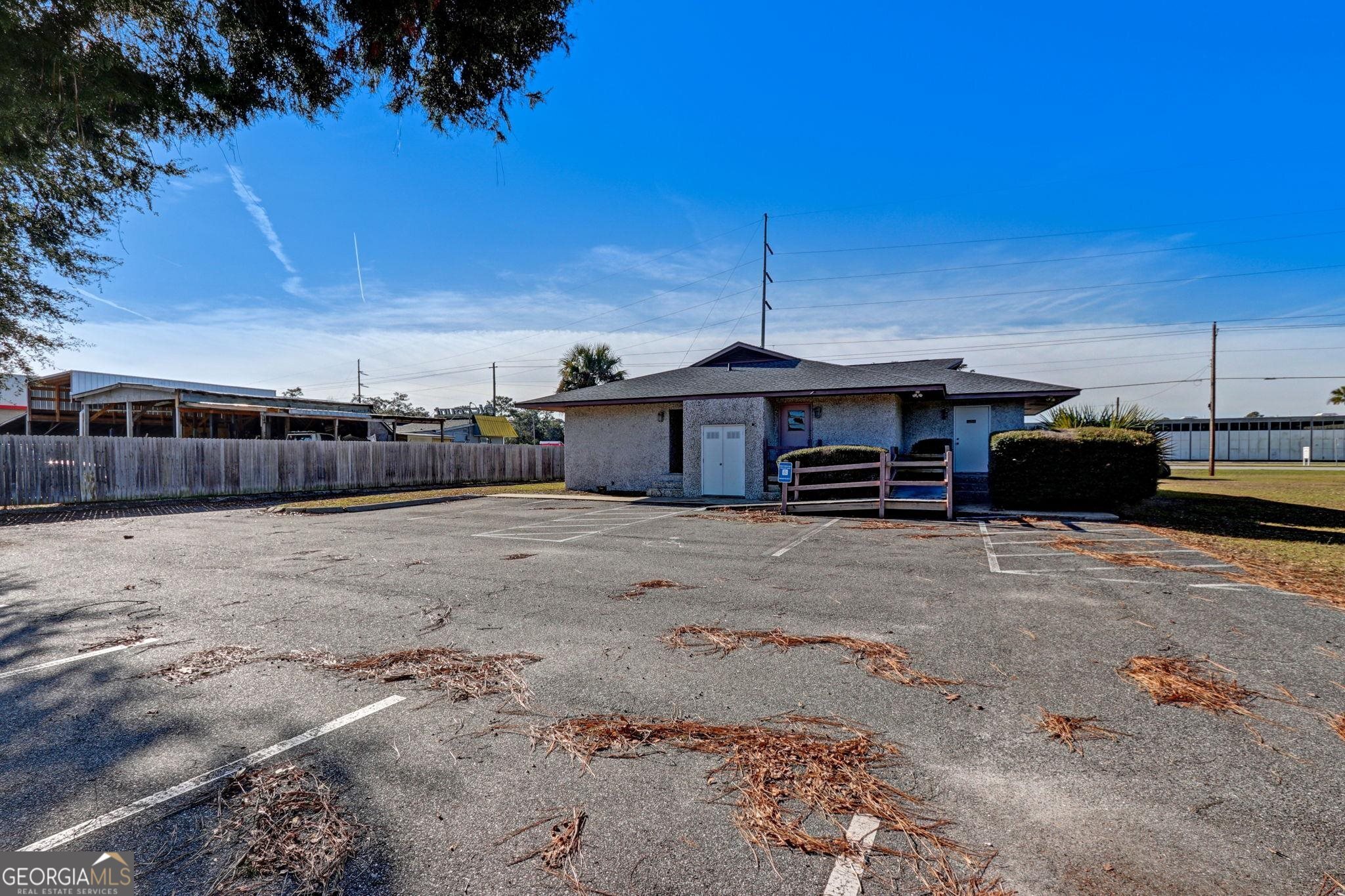 2420 Osborne Property Photo 6