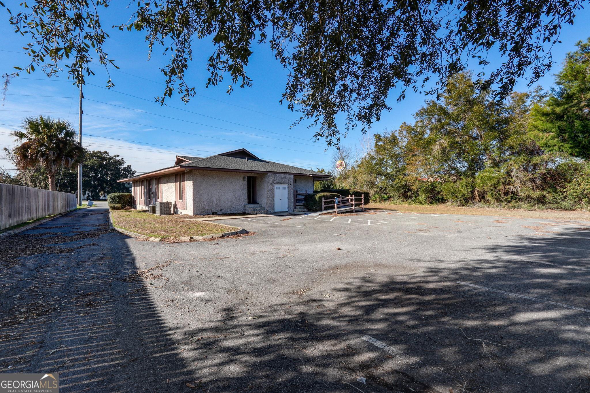 2420 Osborne Property Photo 7