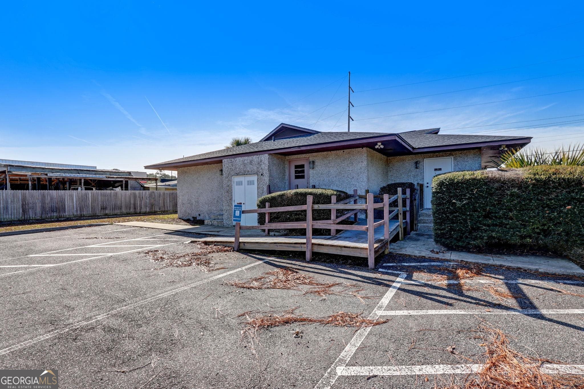 2420 Osborne Property Photo 9