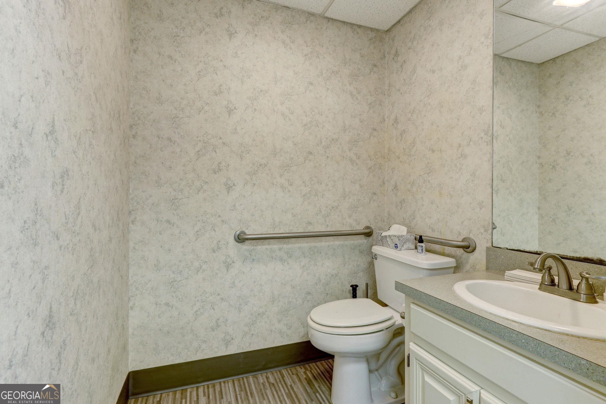 2420 Osborne Property Photo 29