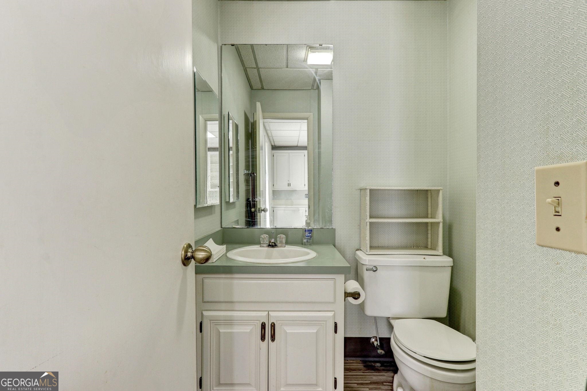 2420 Osborne Property Photo 37