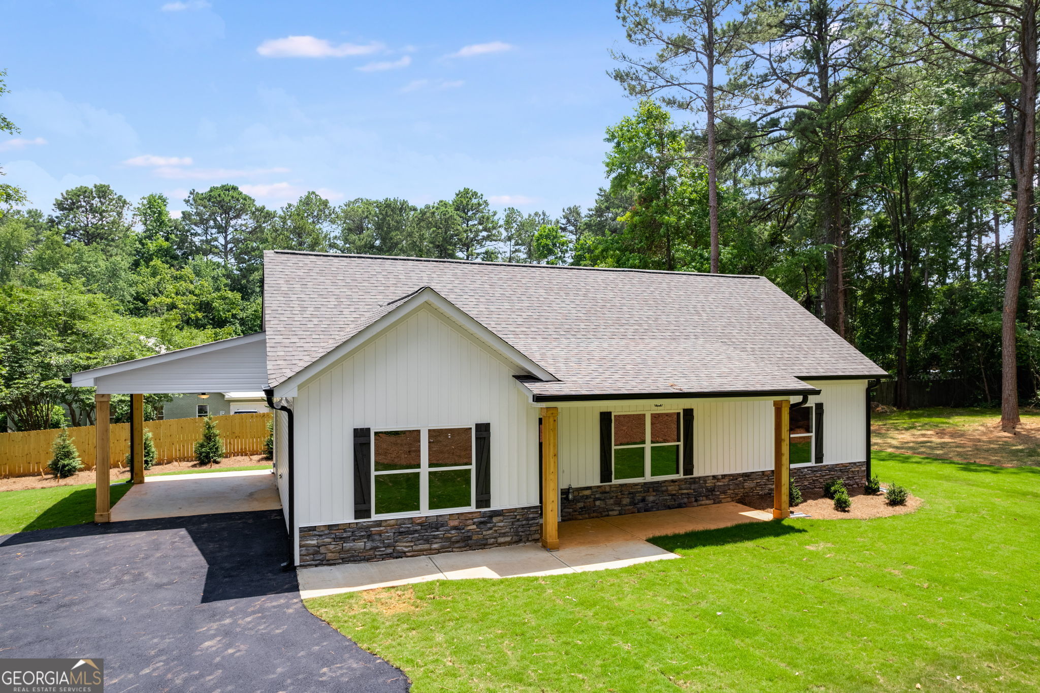 1765 Harmony Road Property Photo 3