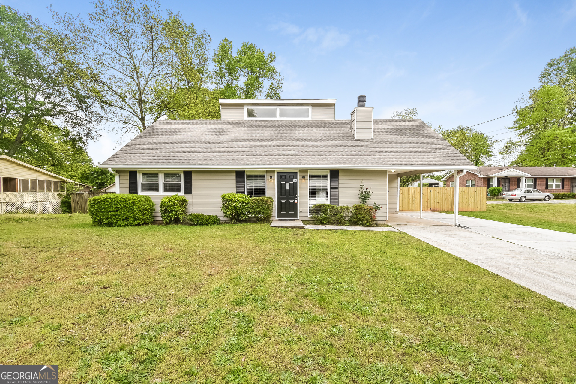 6362 Washington Street Property Photo