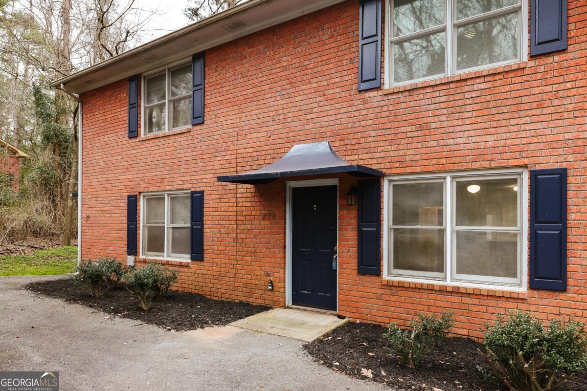 207 Highland Park Drive Property Photo 2
