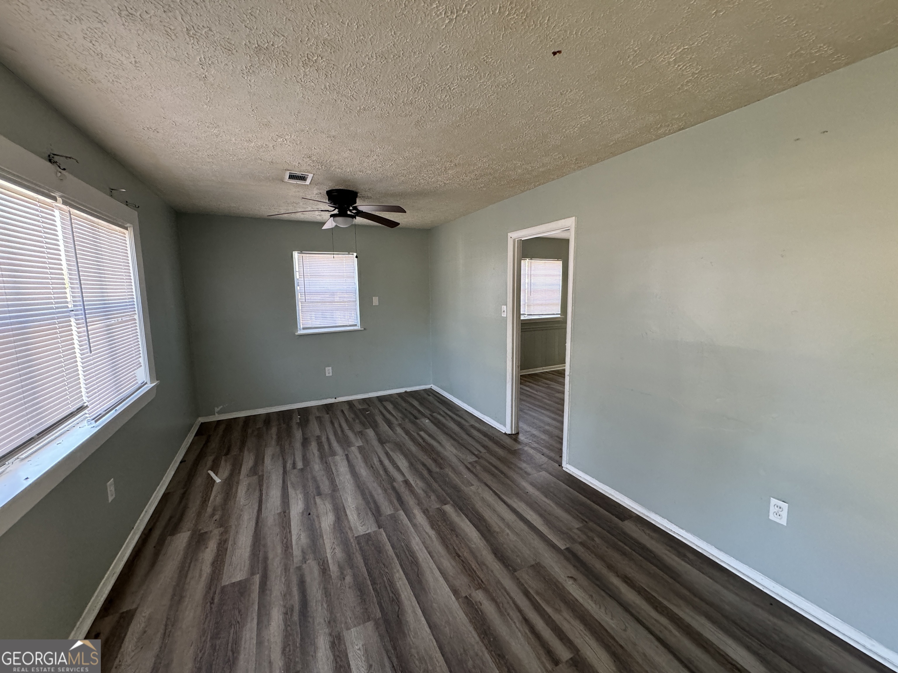 227 Madrid Street Property Photo 2