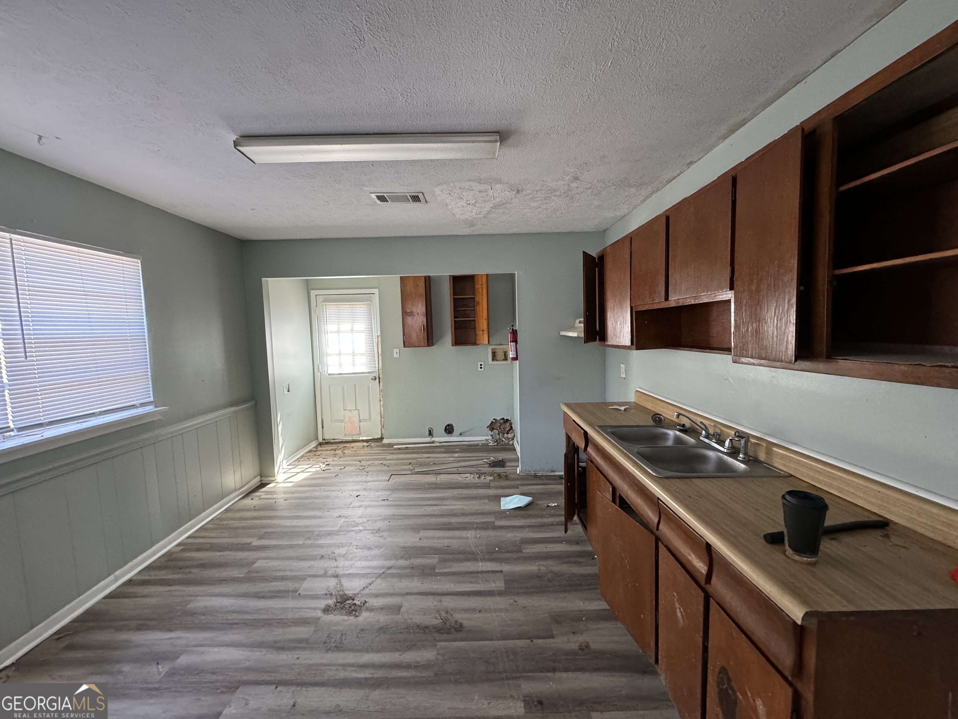 227 Madrid Street Property Photo 3