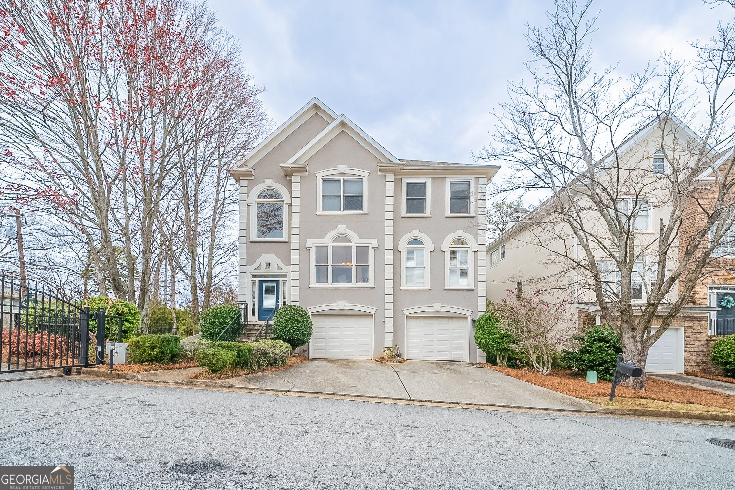 2426 Vivian Circle Property Photo