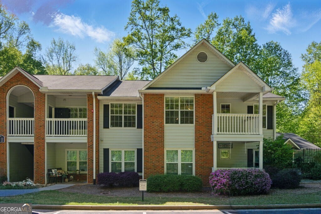 124 Streamside Drive # 24 Property Photo
