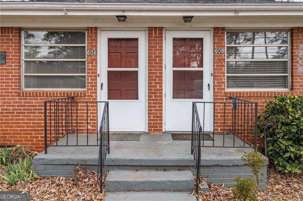 608 Sycamore Drive Property Photo 2