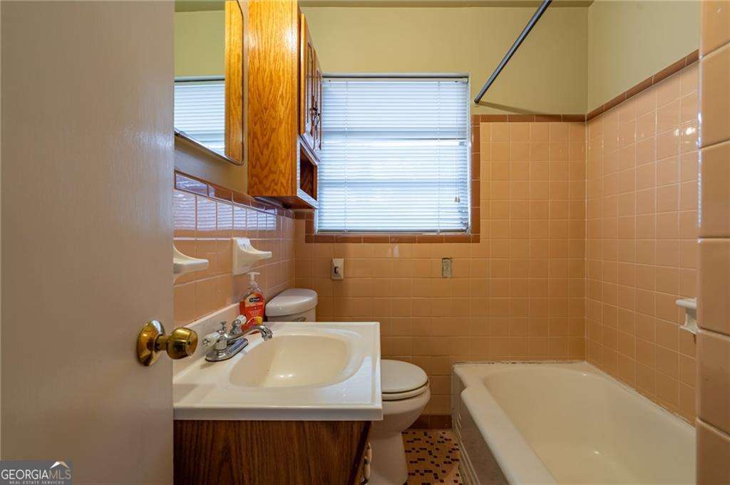 608 Sycamore Drive Property Photo 23