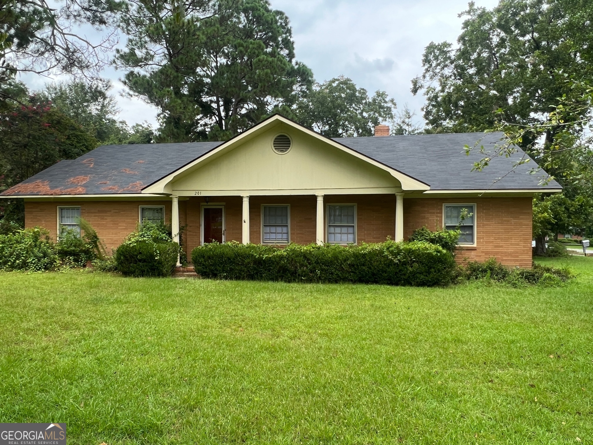 201 Highland Road Property Photo