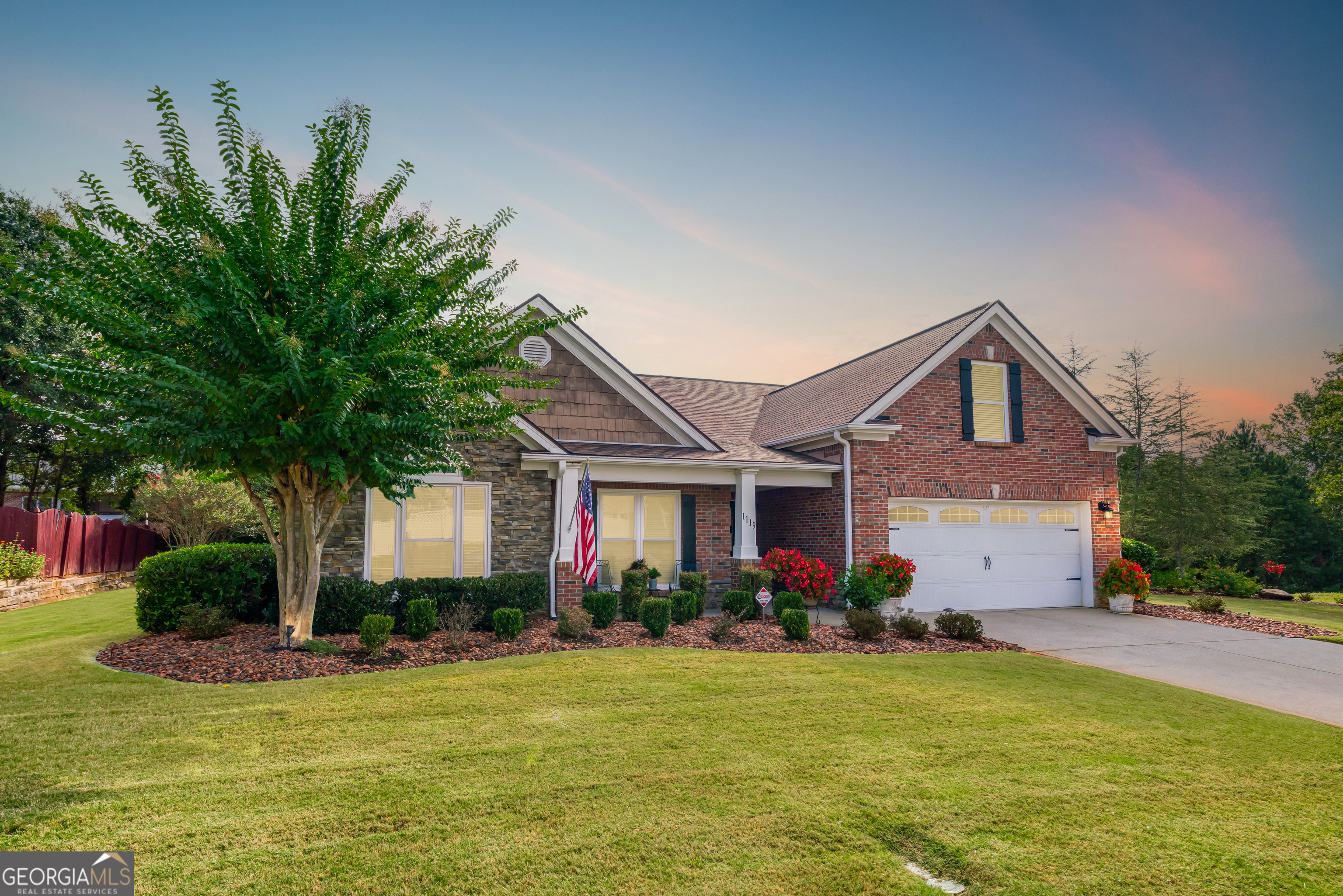 1119 Simonton Glen Way Property Photo