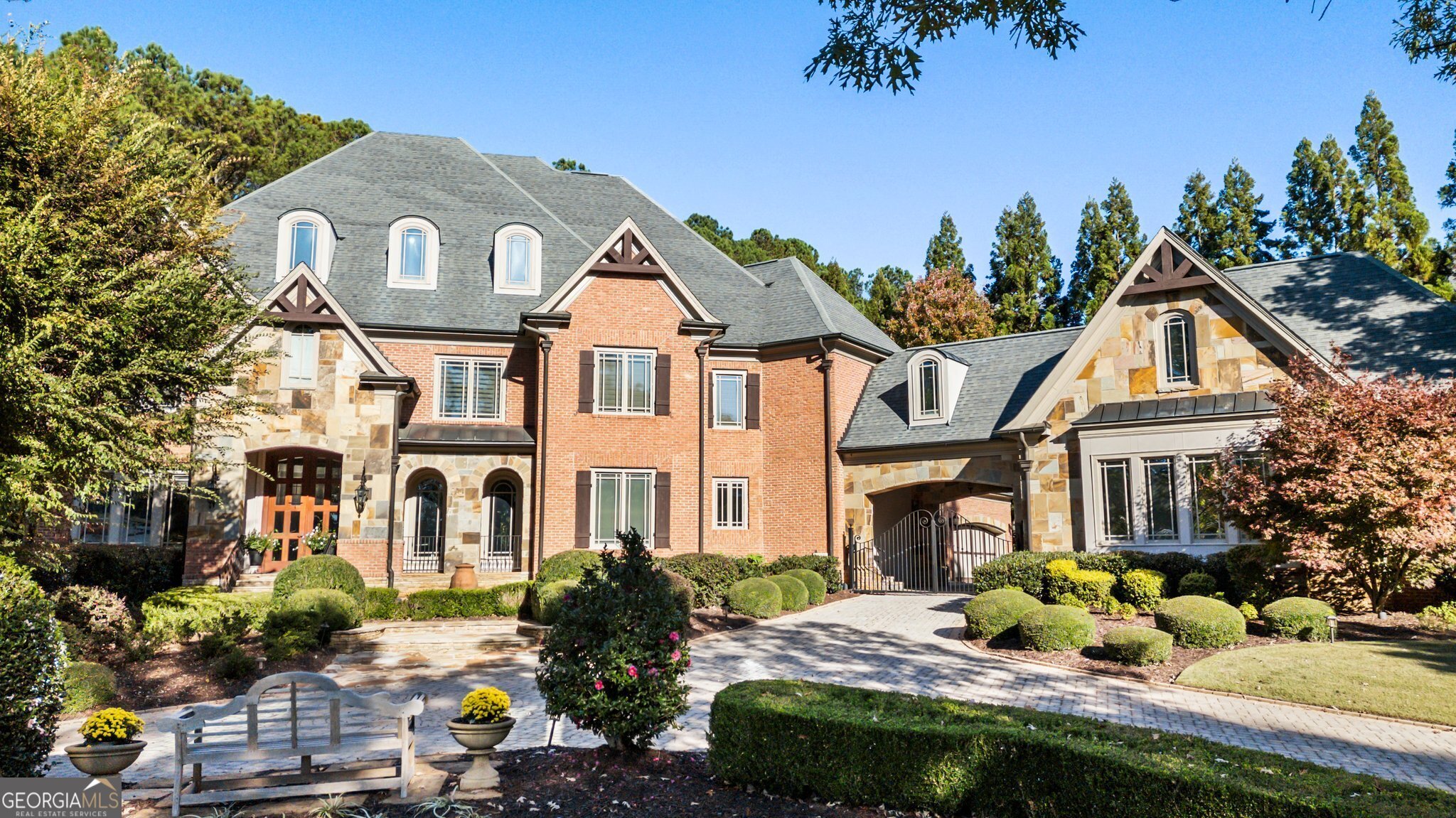 1050 Carnoustie Lane Property Photo