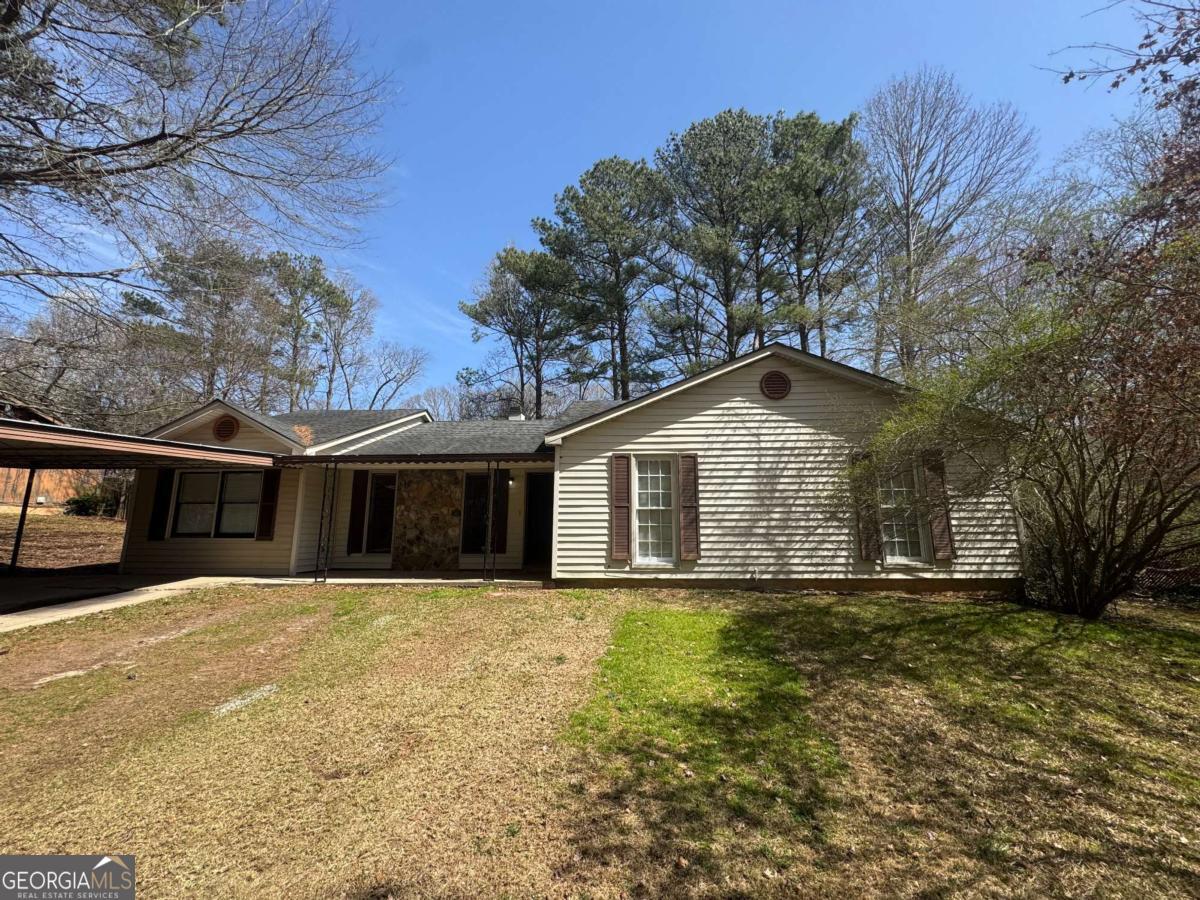 5872 Fox Run Property Photo