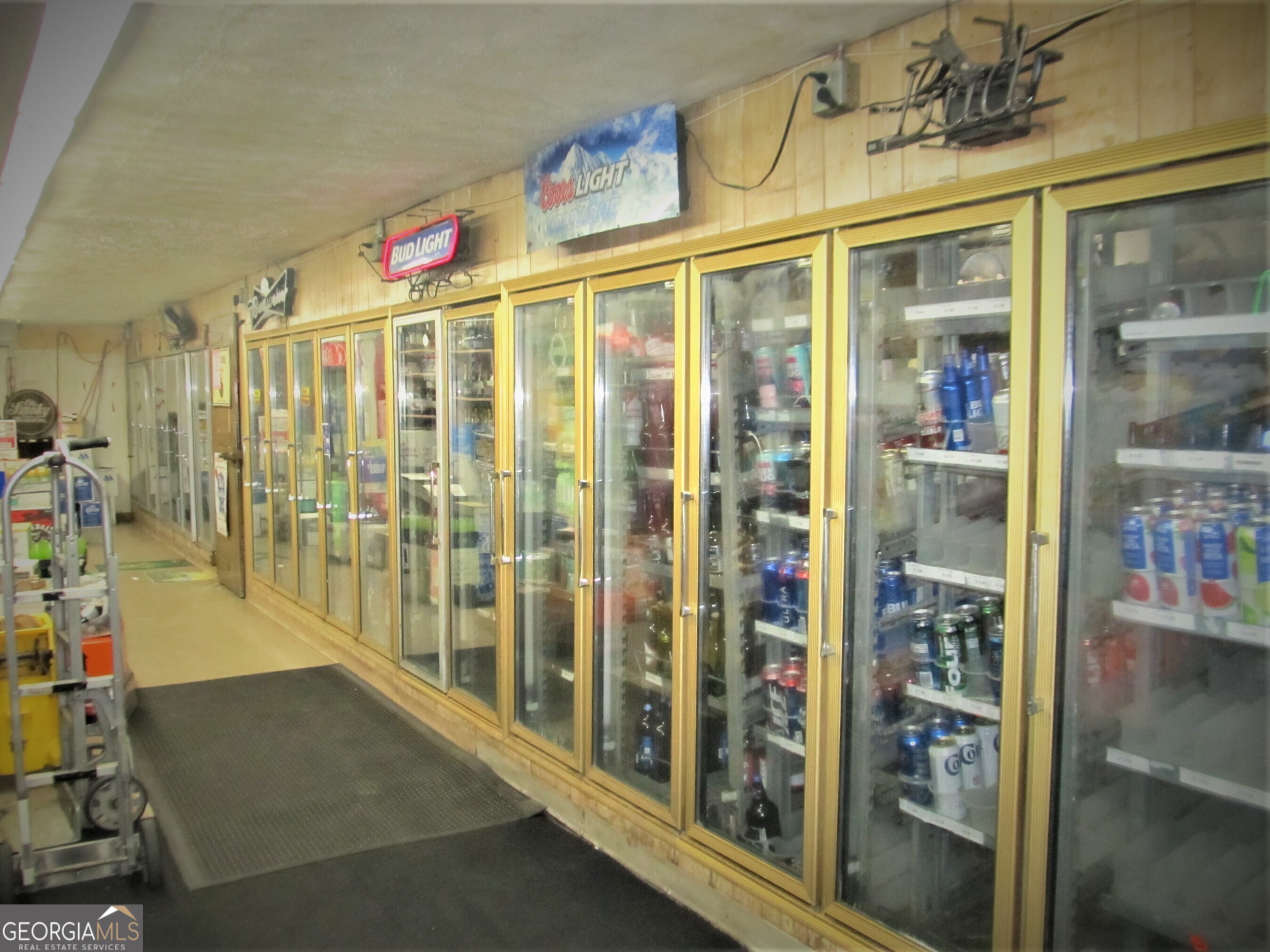 1400 Cedar Grove Road Property Photo 2