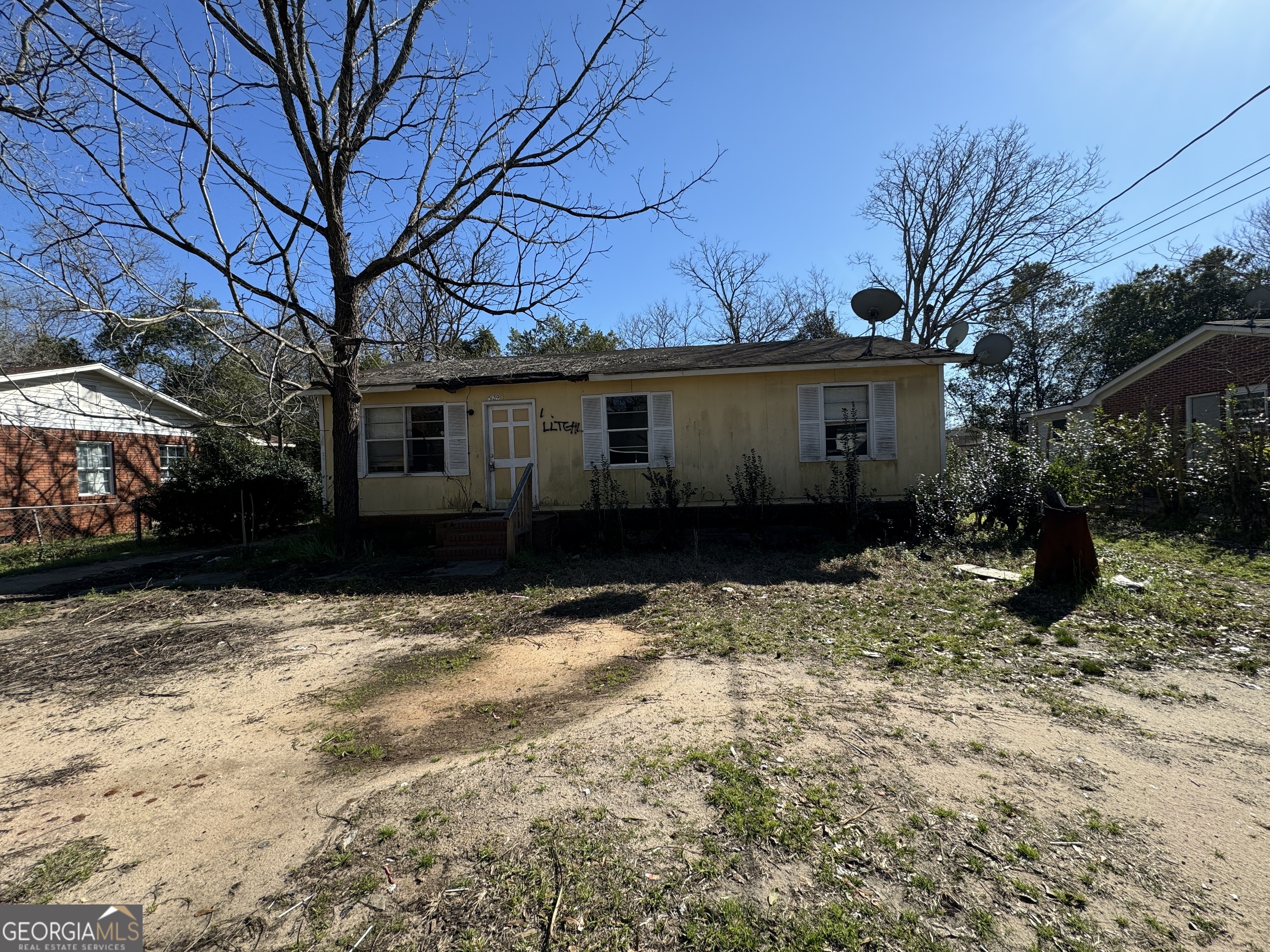 529 Hinton Street Property Photo