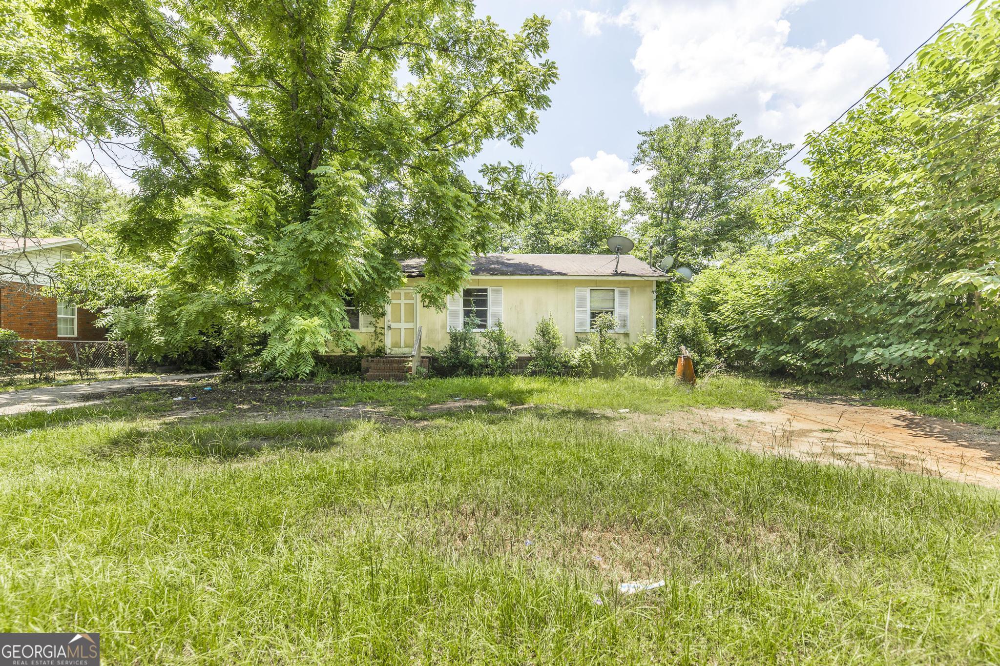 529 Hinton Street Property Photo 1