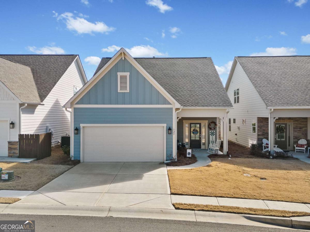 125 Grand Circle Property Photo