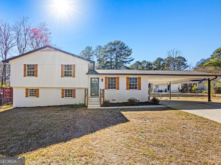 7445 Paul Court Property Photo