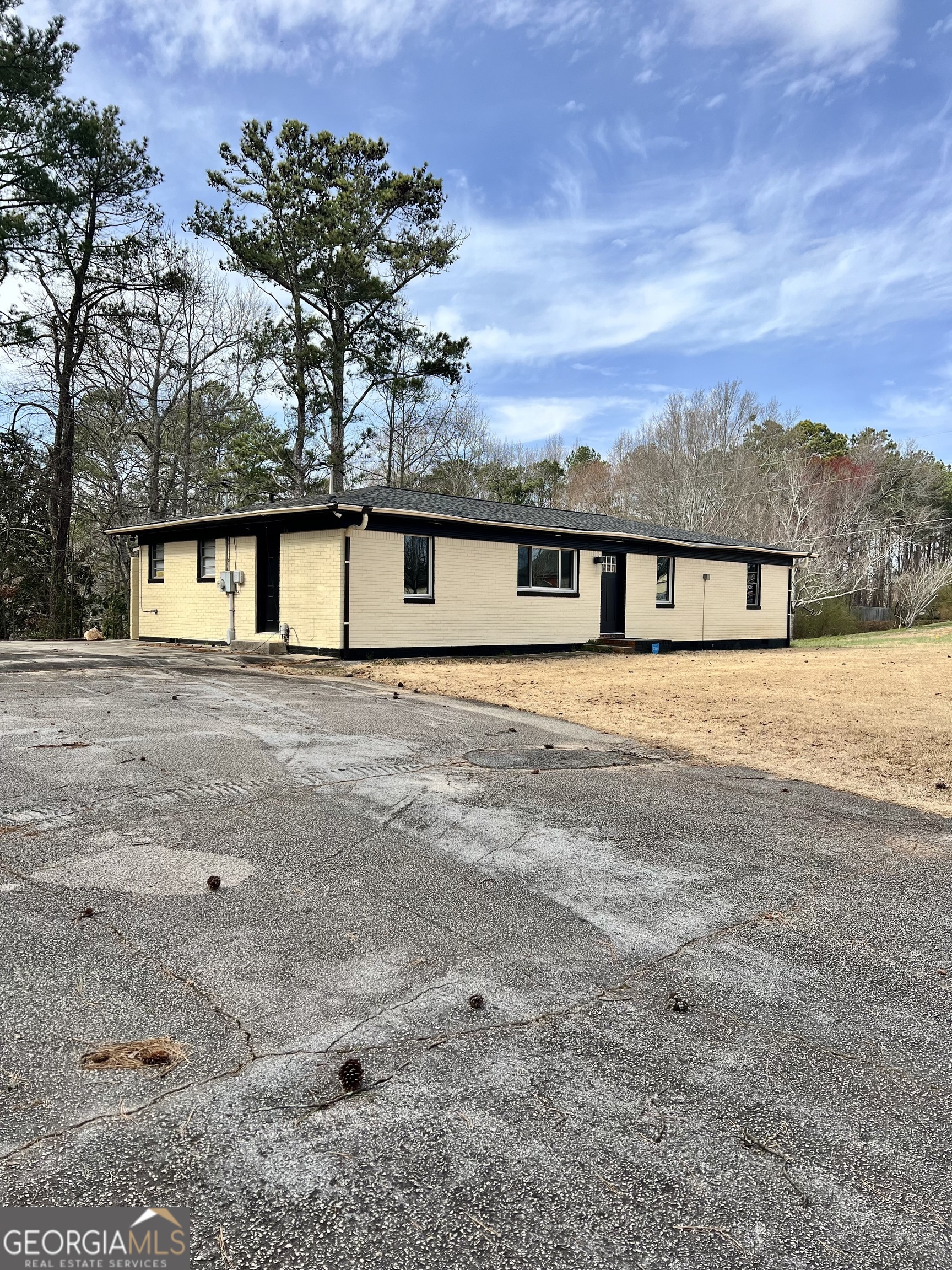 4918 Stewart Mill Road Property Photo 1
