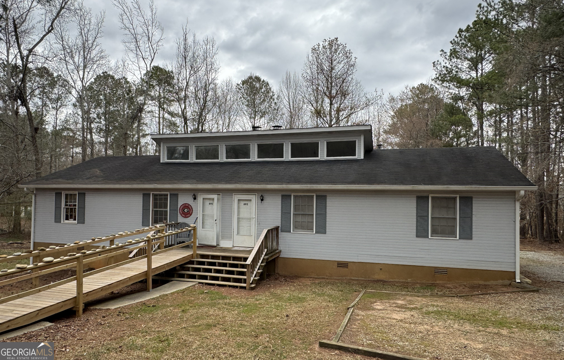 691-693 Maplewood Lane Property Photo