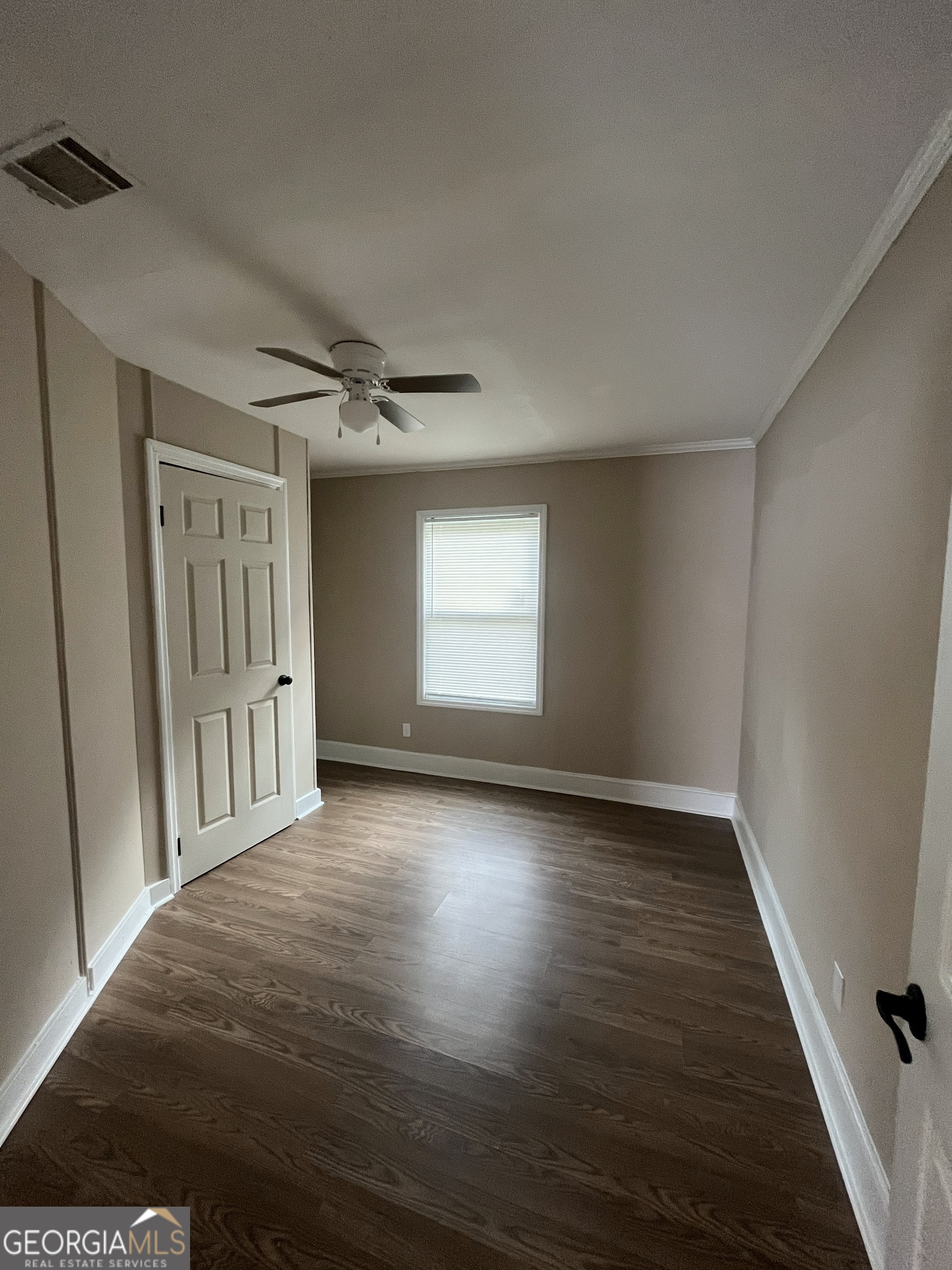 1570 Colonial Drive Property Photo 6