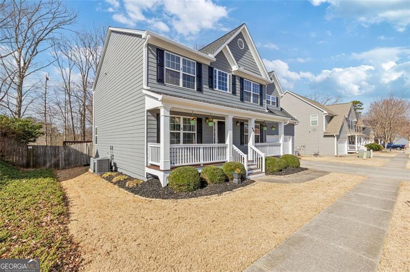 668 New Liberty Way Property Photo 4