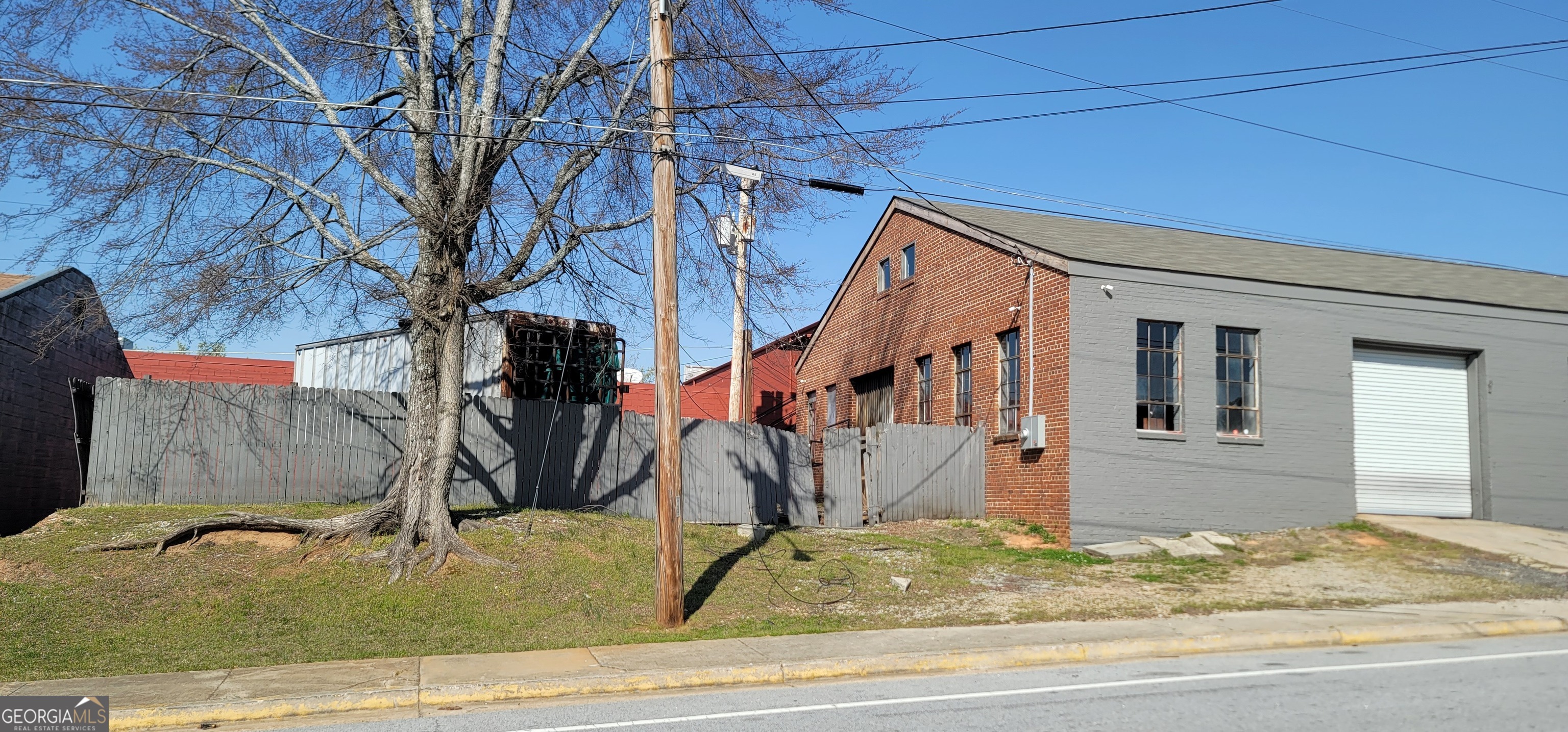 85 W Broad Street Property Photo 13