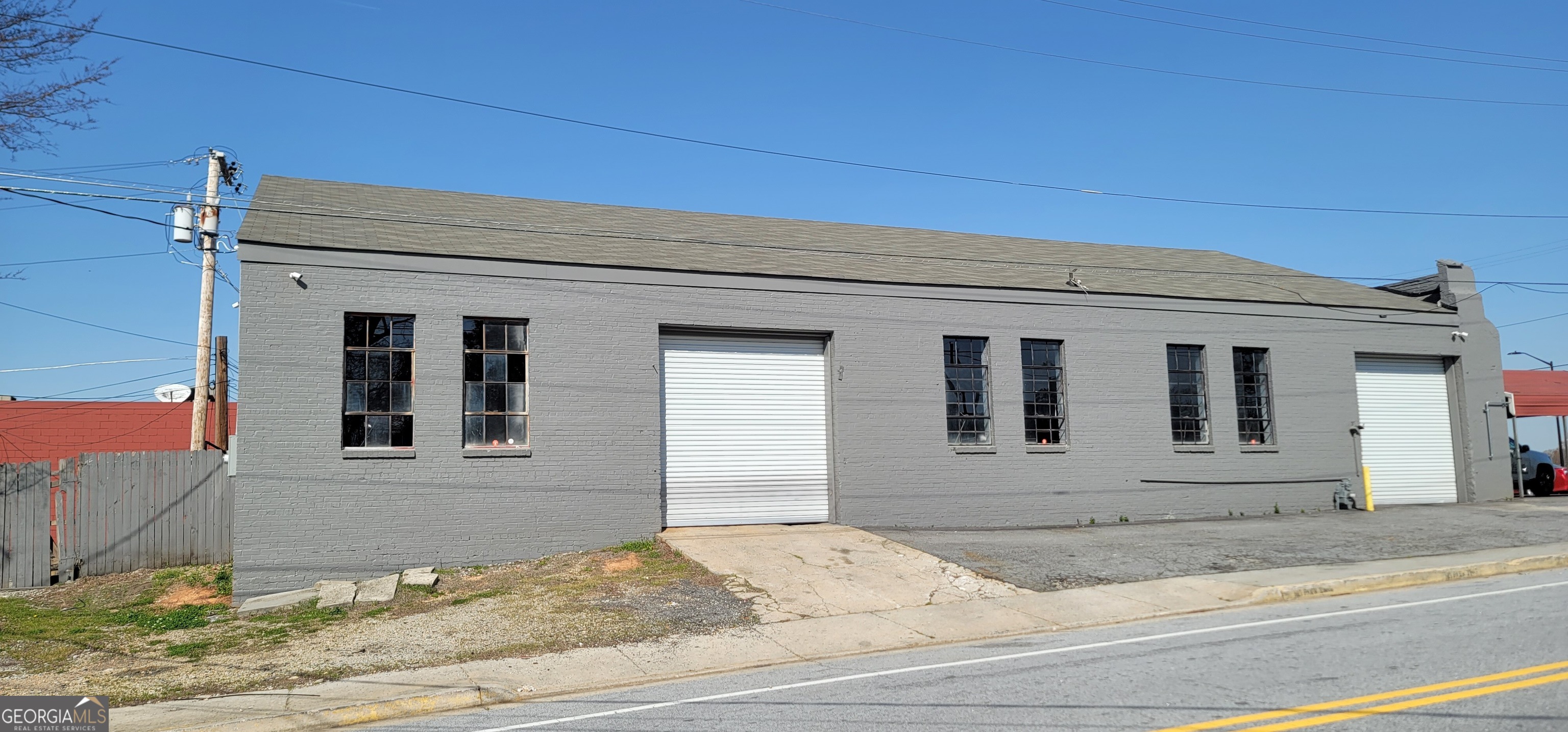 85 W Broad Street Property Photo 17