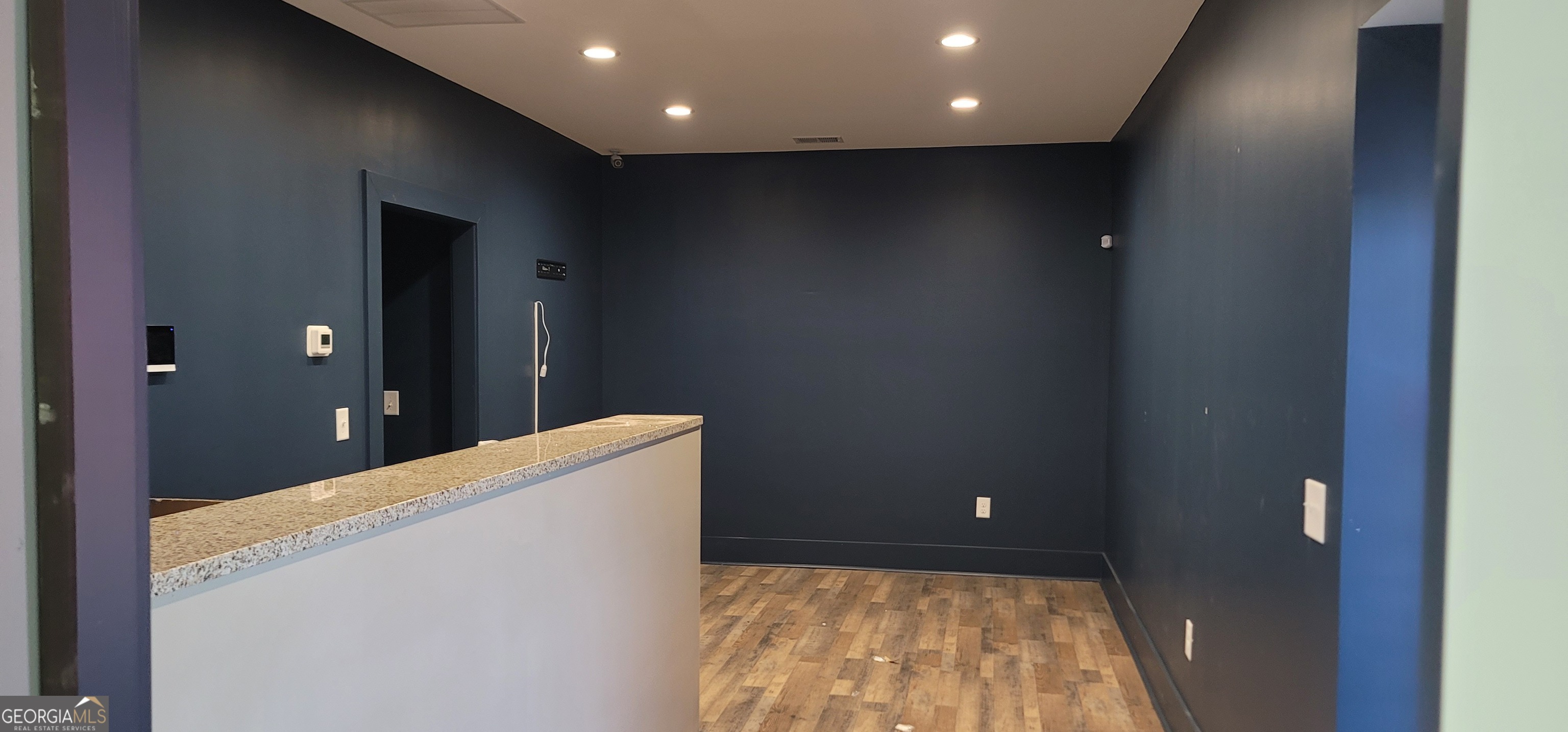 85 W Broad Street Property Photo 24