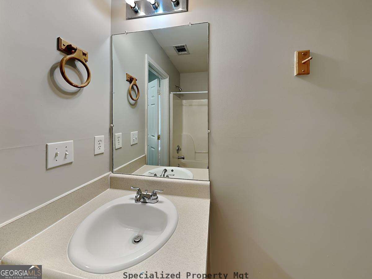 407 Maple Way Property Photo 15