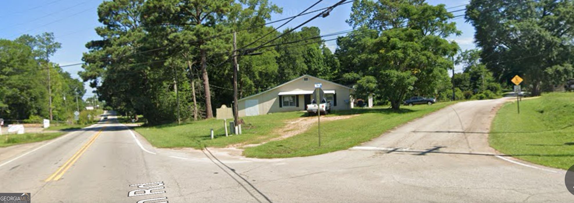2851 & 2891 Hamilton Road Property Photo