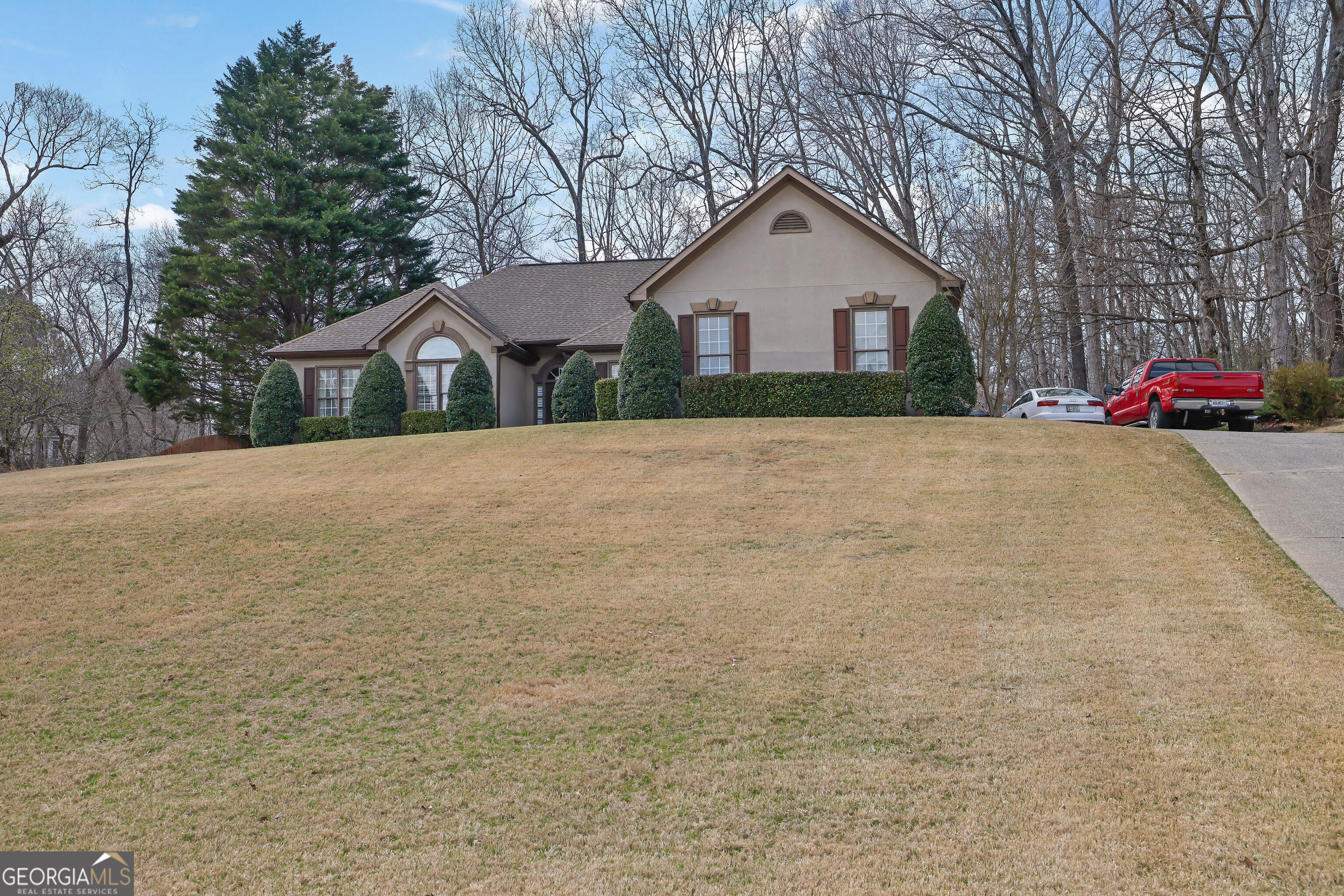30024 Real Estate Listings Main Image