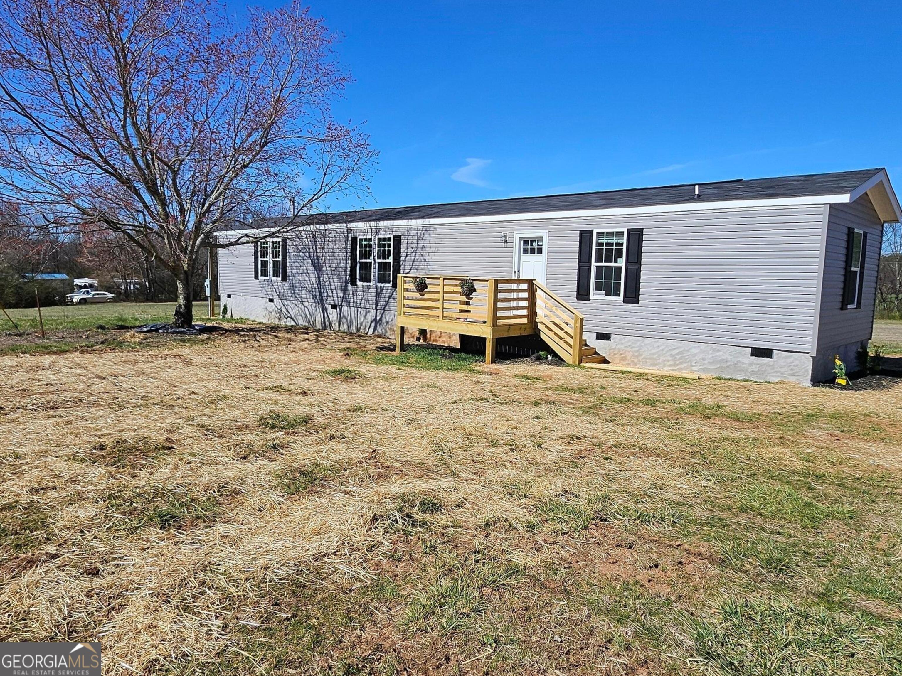 1237 Summerour Church Rd Property Photo