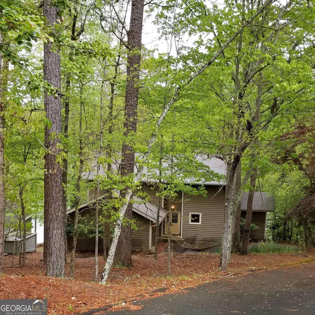 145 Broadwater Court Property Photo