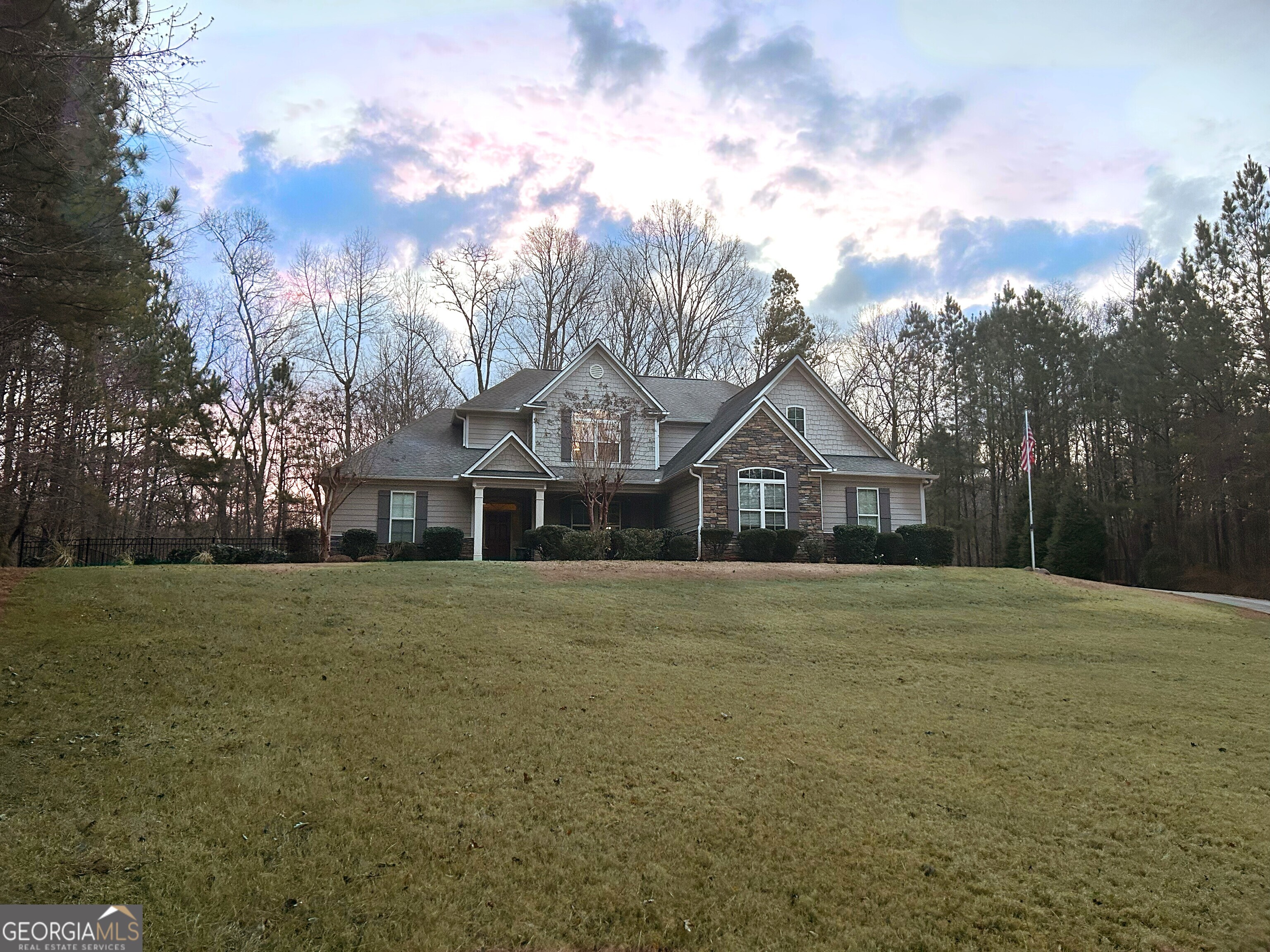 108 Creek Pointe Drive Property Photo
