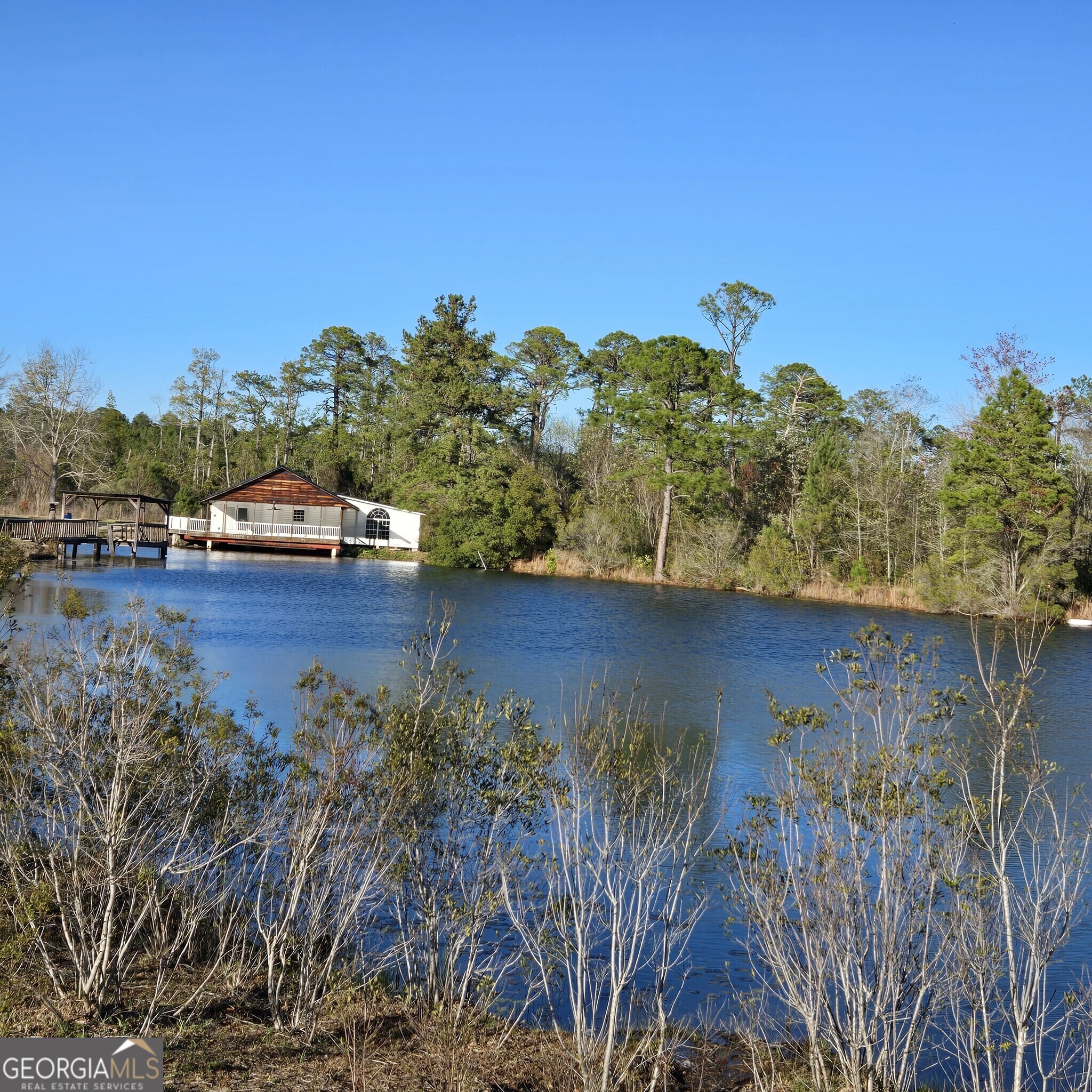 2606 Beechwood Drive Property Photo 2