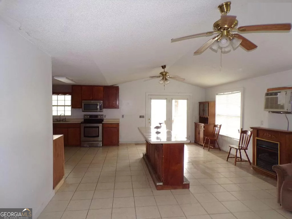 2606 Beechwood Drive Property Photo 13