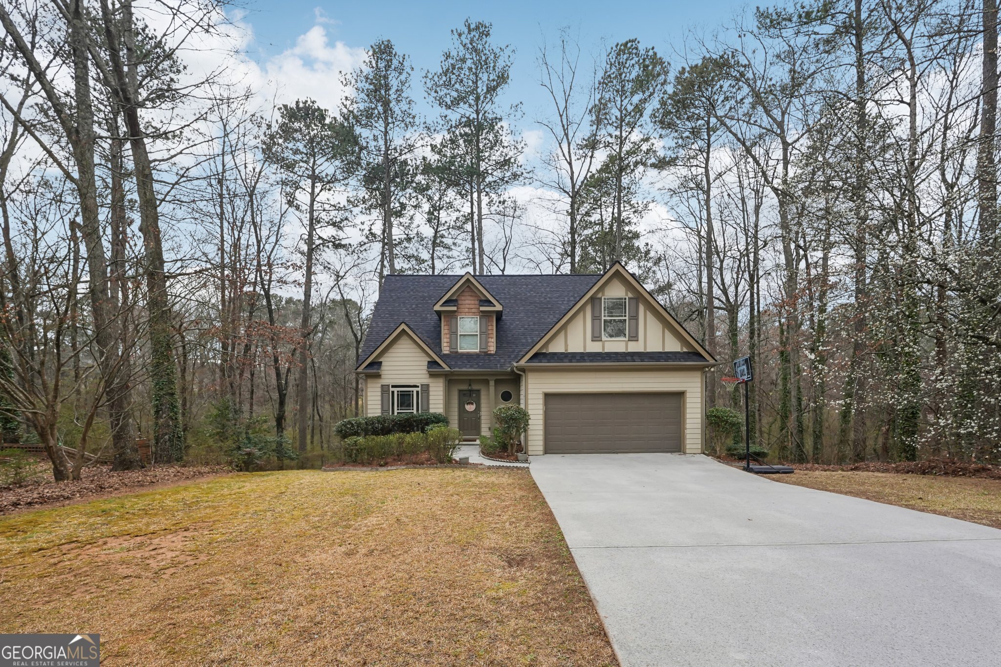 2845 Hickory Circle Property Photo