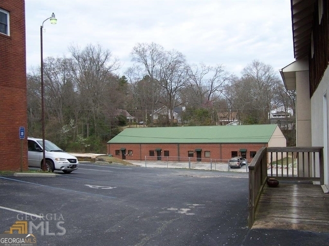 78 Washington Street Property Photo 4