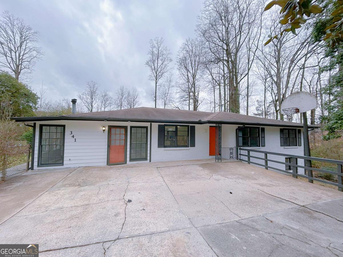 341 Baggett Circle Property Photo