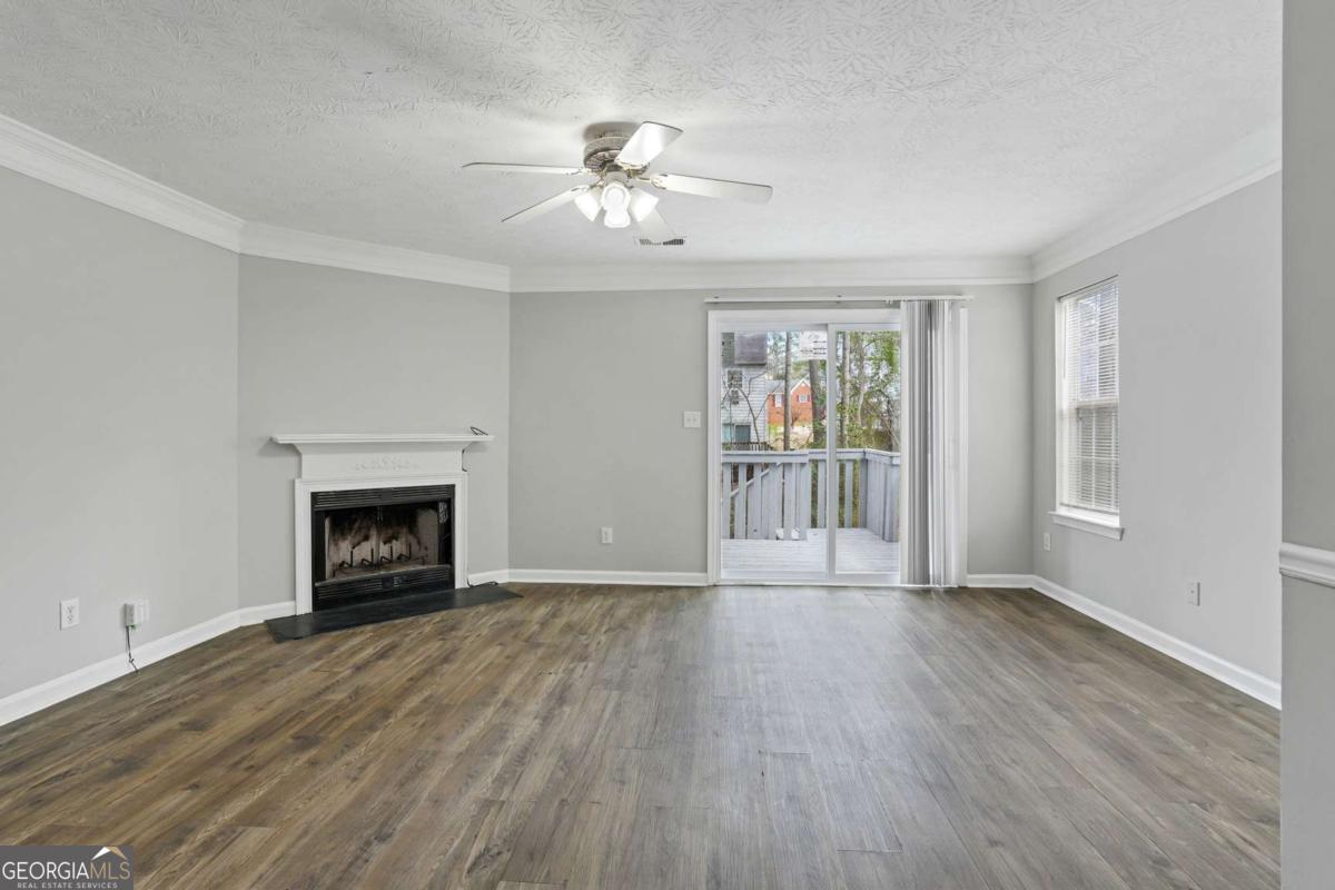 3188 Kingswood Glen Property Photo 5
