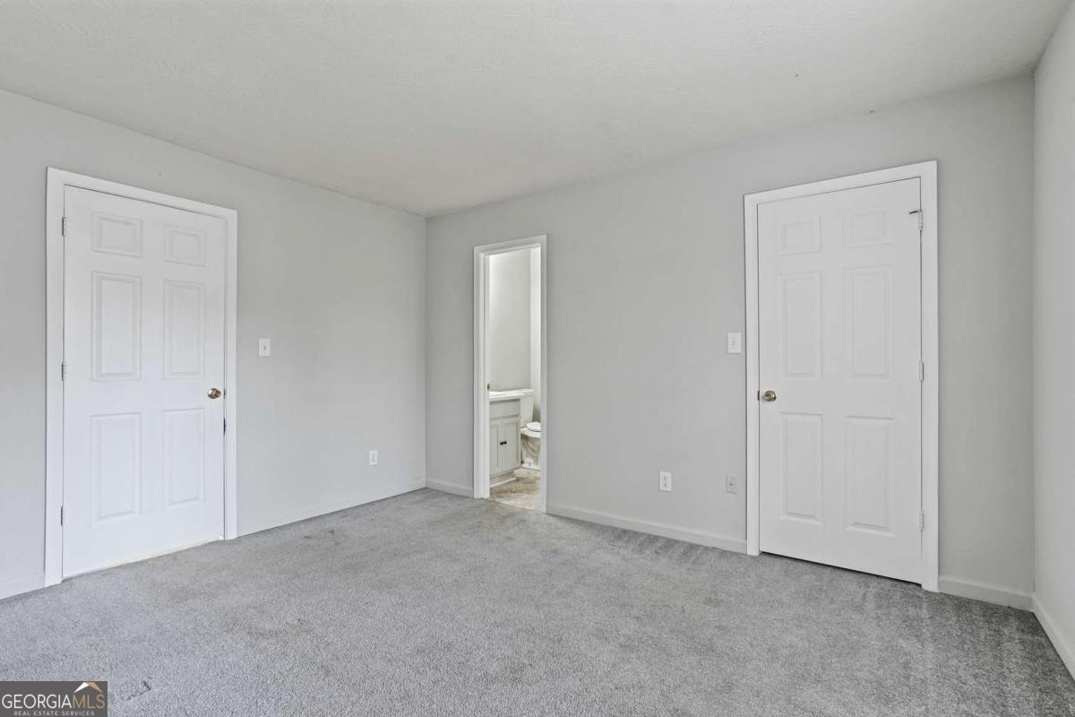 3188 Kingswood Glen Property Photo 18