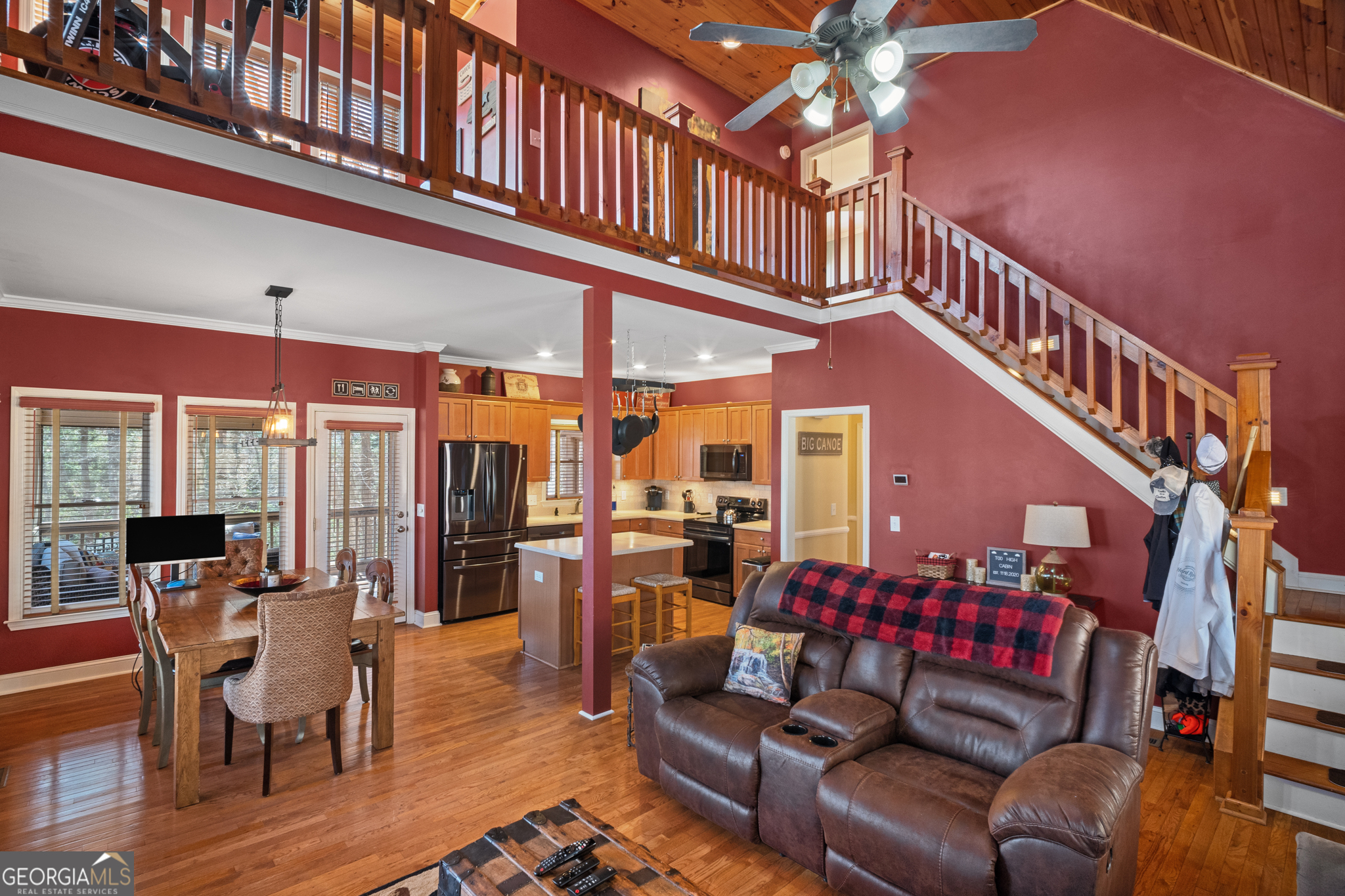 862 Valley View Drive Property Photo 8