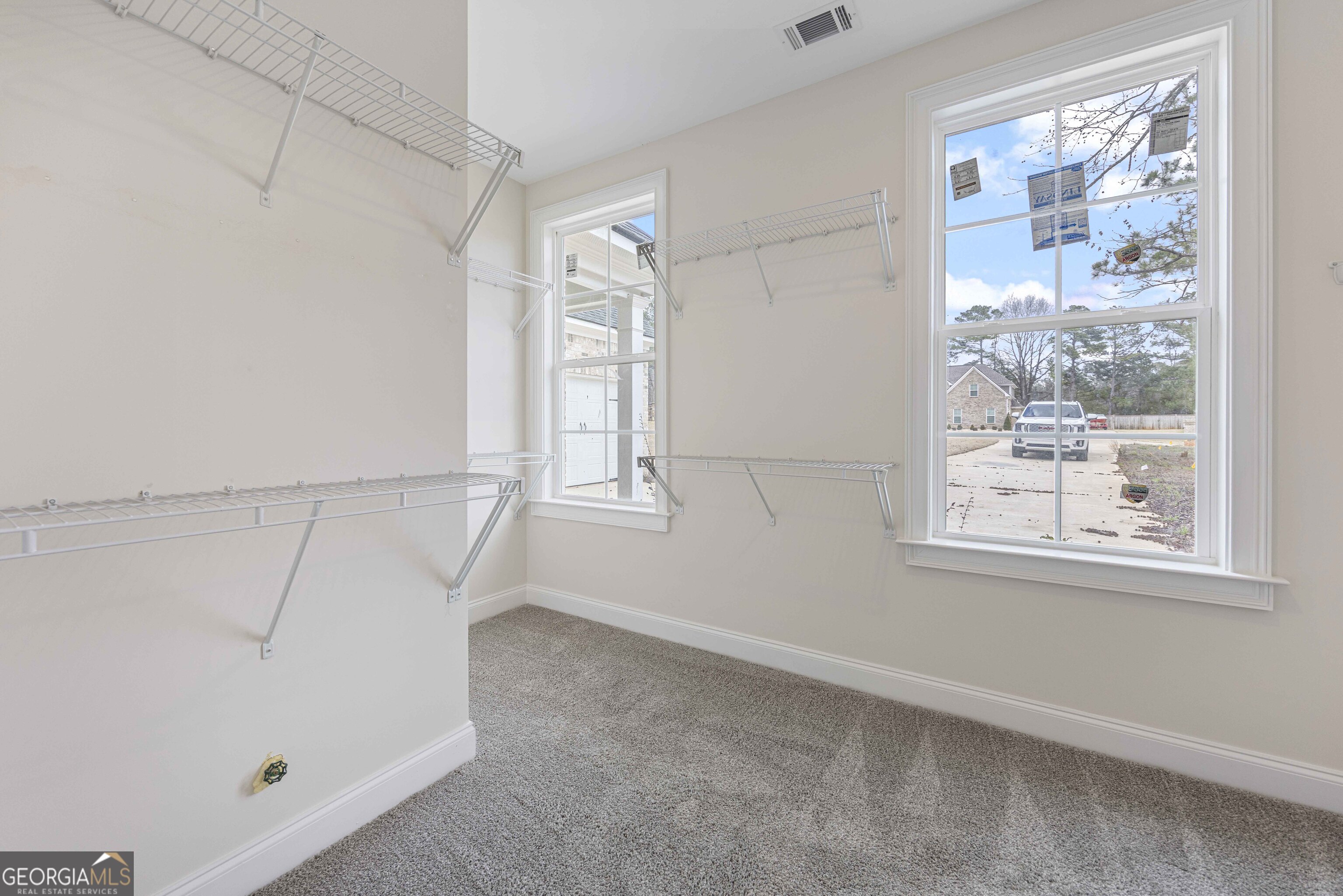 10304 Emerson Way Property Photo 11